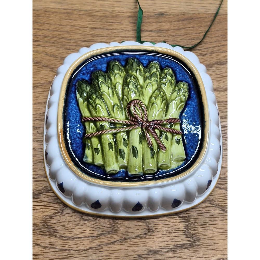 Vintage Gailstyn Sutton Mold Hand Paint Asparagus Ceramic Wall Hang Plaque Japan